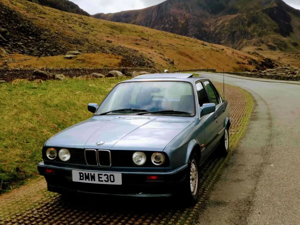 classic-80s-bmw-hire-london