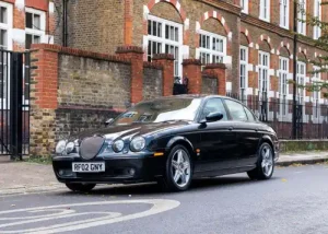 jaguar-stype-parked-in-london